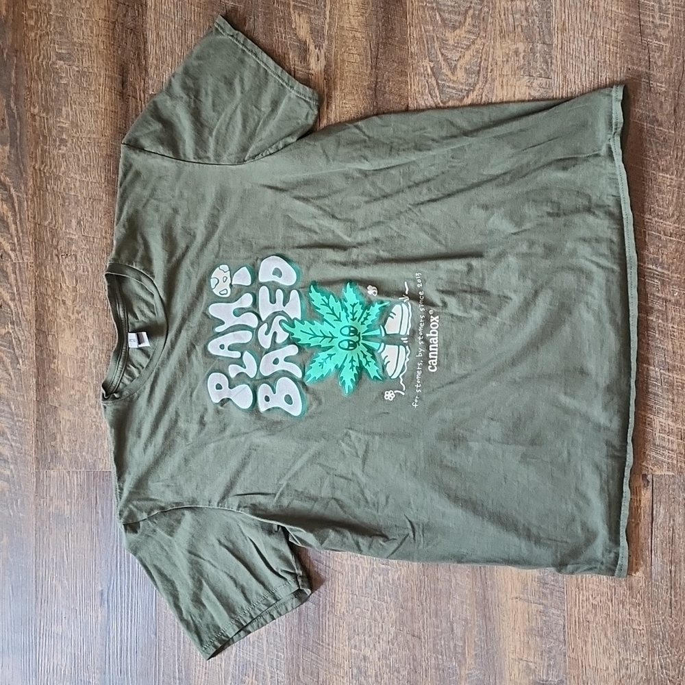 Cannabox t shirt cannabis plant stoner size XL